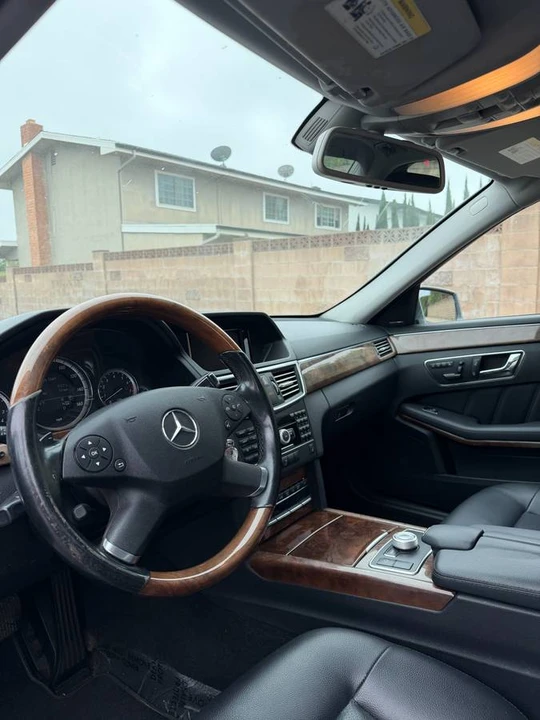 2011 Mercedes-Benz W212 E-Class - Image 9 of 17