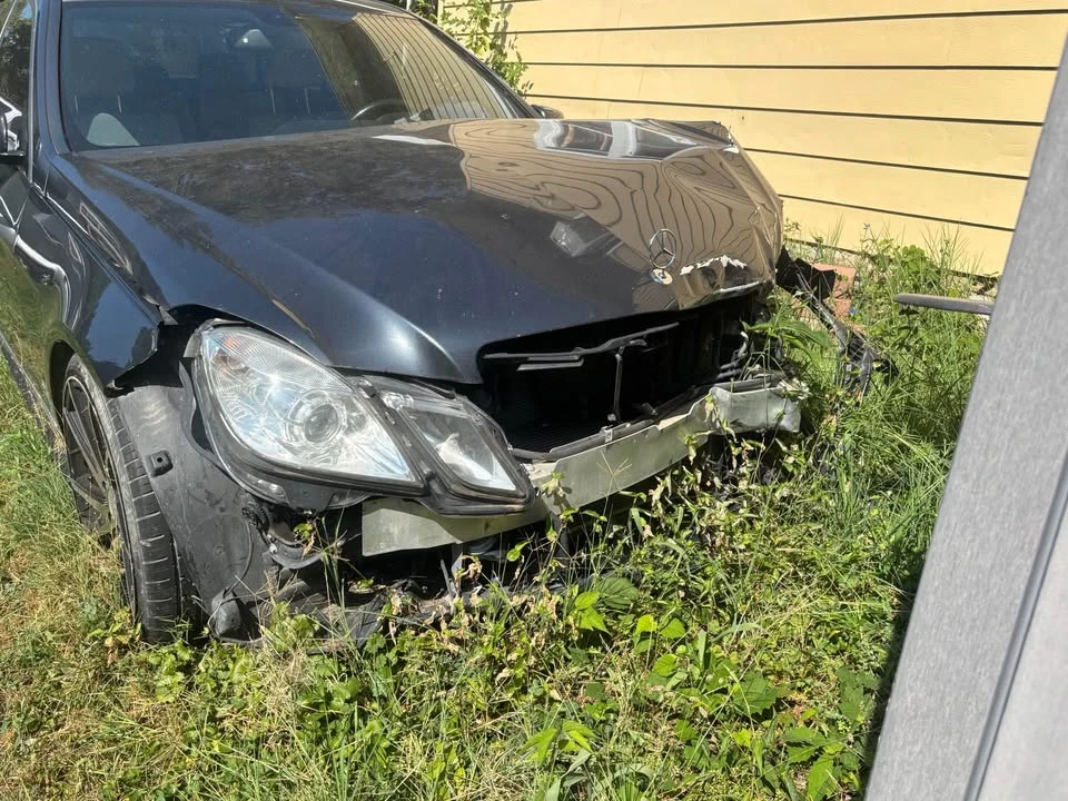 2011 Mercedes-Benz W212 E-Class - Image 2 of 9