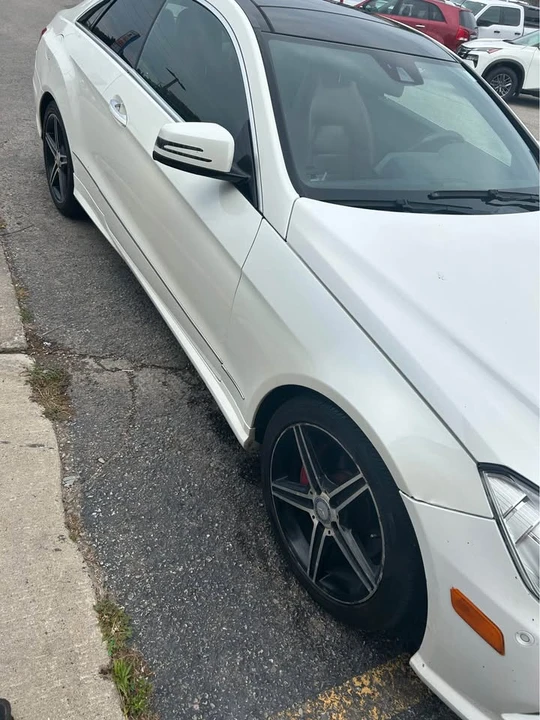 2011 Mercedes-Benz W212 E-Class - Image 6 of 12