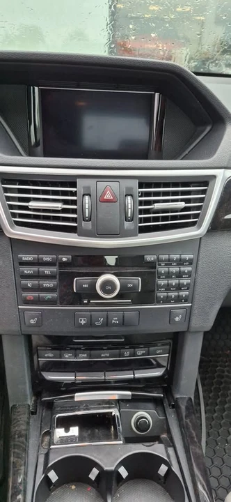 2011 Mercedes-Benz W212 E-Class - Image 4 of 11