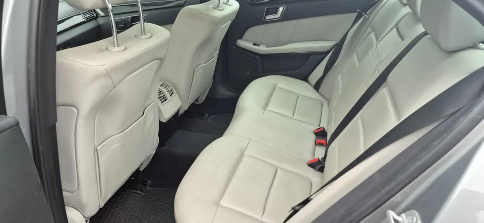 2011 Mercedes-Benz W212 E-Class - Image 6 of 11