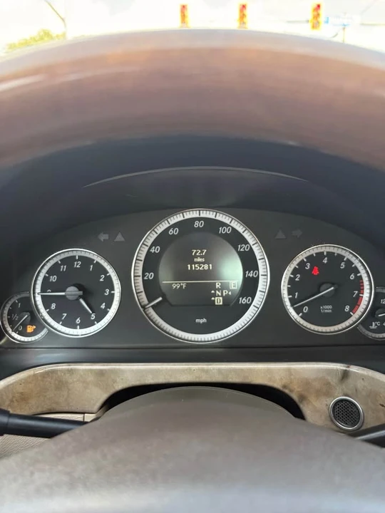 2011 Mercedes-Benz W212 E-Class - Image 11 of 14