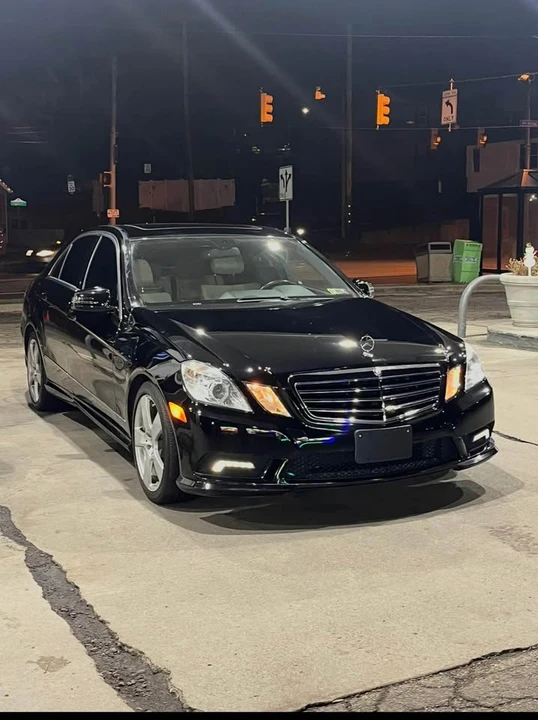 2011 Mercedes-Benz W212 E-Class - Image 7 of 12