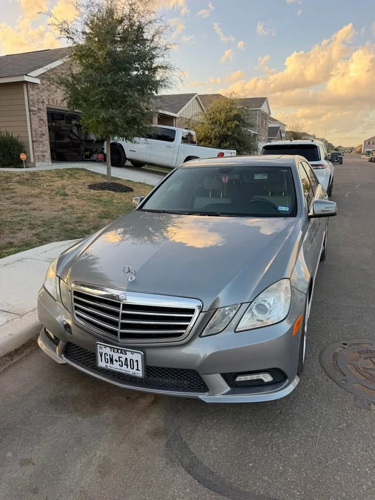2011 Mercedes-Benz W212 E-Class - Image 2 of 5
