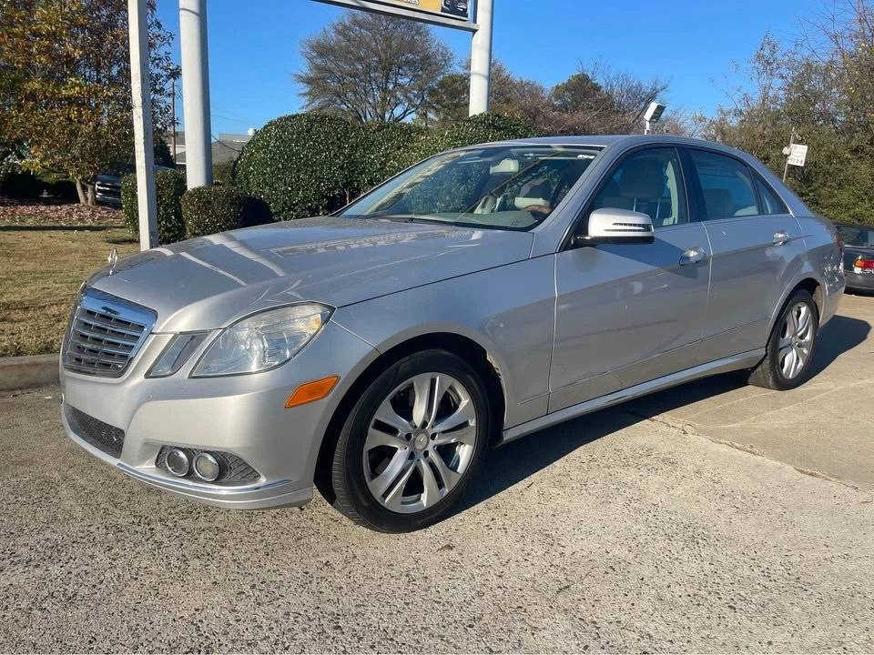 2011 Mercedes-Benz W212 E-Class - Image 2 of 12