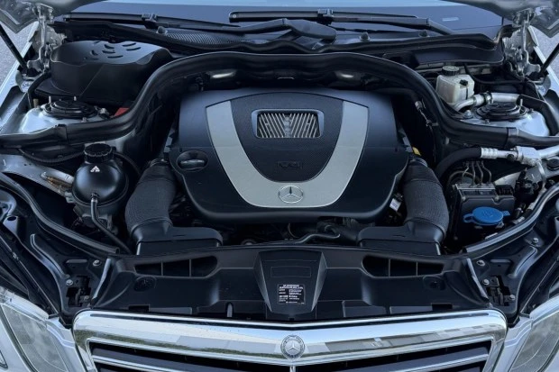 2011 Mercedes-Benz W212 E-Class - Image 6 of 7
