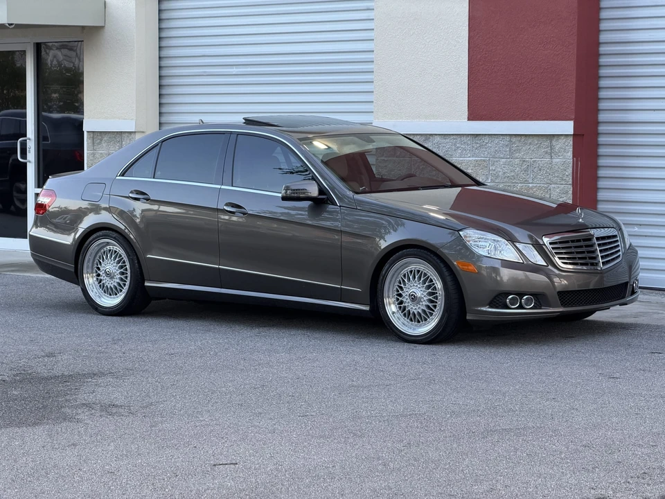 2011 Mercedes-Benz W212 E-Class - Image 25 of 31