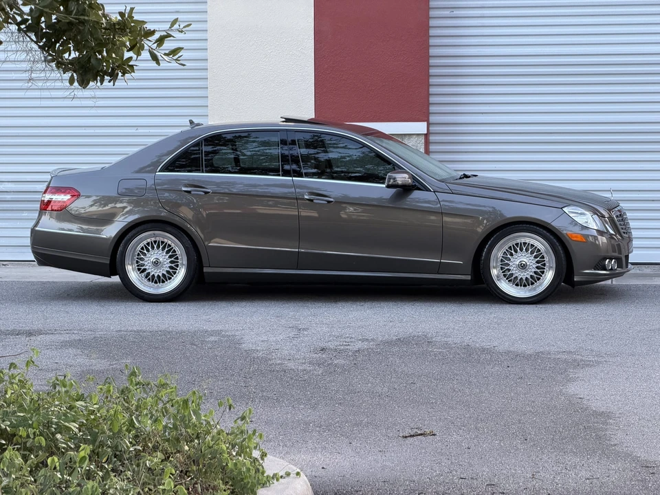 2011 Mercedes-Benz W212 E-Class - Image 21 of 31