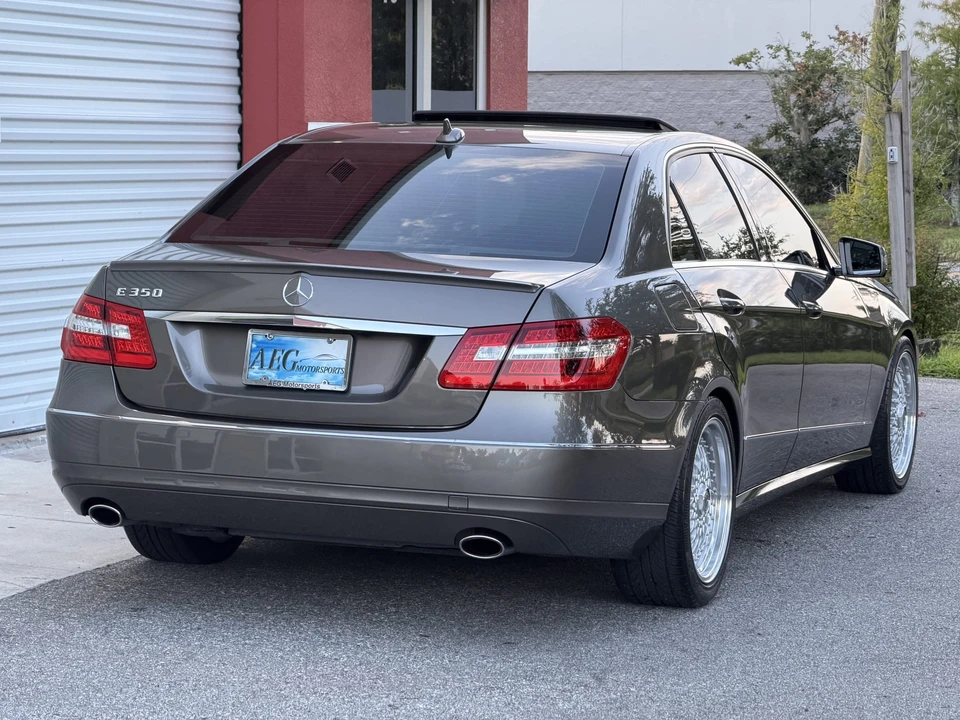 2011 Mercedes-Benz W212 E-Class - Image 16 of 31