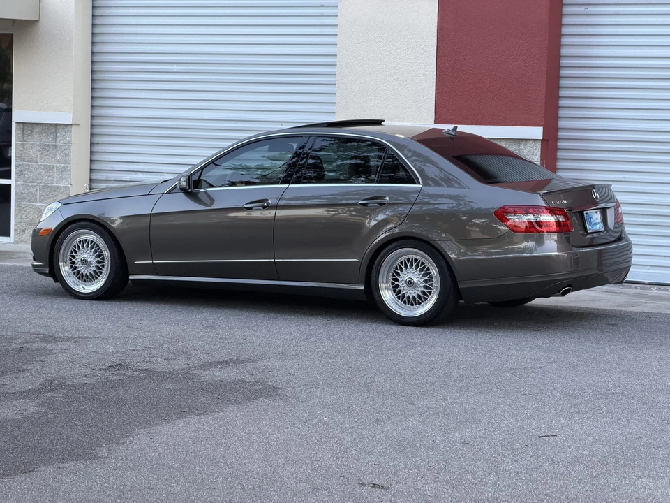 2011 Mercedes-Benz W212 E-Class - Image 11 of 31