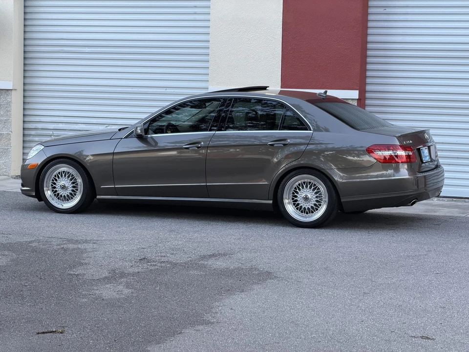 2011 Mercedes-Benz W212 E-Class - Image 10 of 31