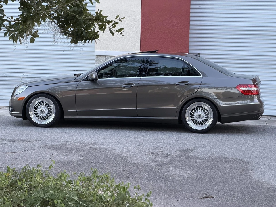 2011 Mercedes-Benz W212 E-Class - Image 8 of 31