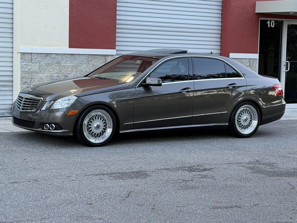 2011 Mercedes-Benz W212 E-Class - Image 6 of 31