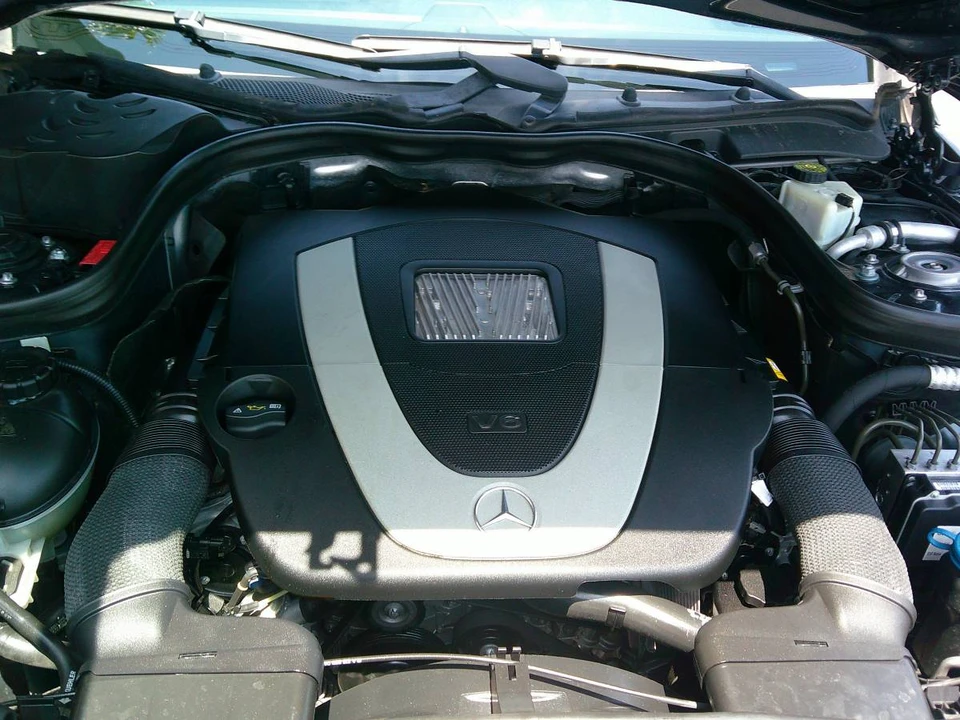 2011 Mercedes-Benz W212 E-Class - Image 8 of 15