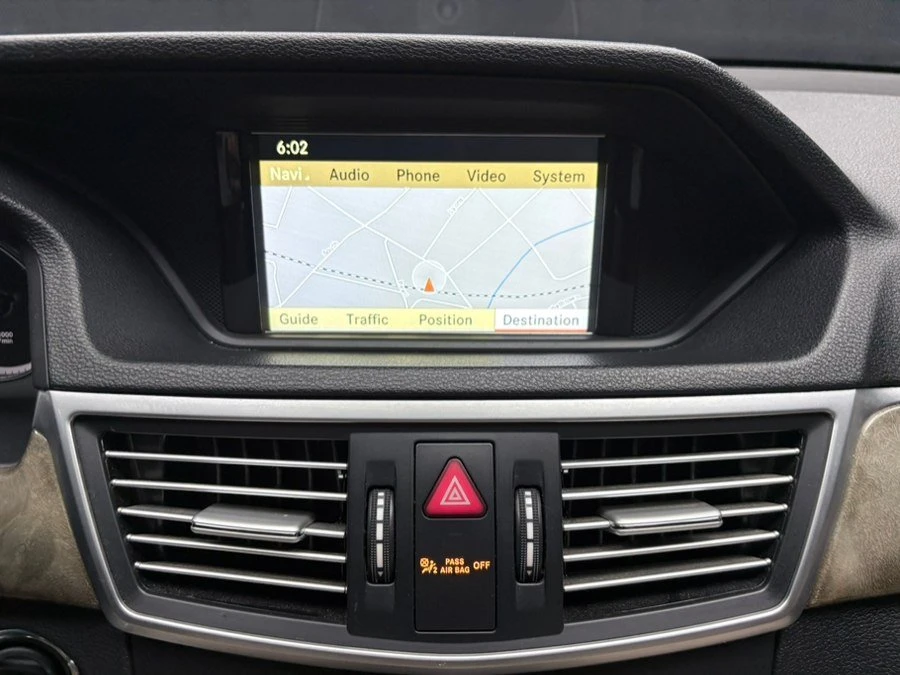 2011 Mercedes-Benz W212 E-Class - Image 16 of 18