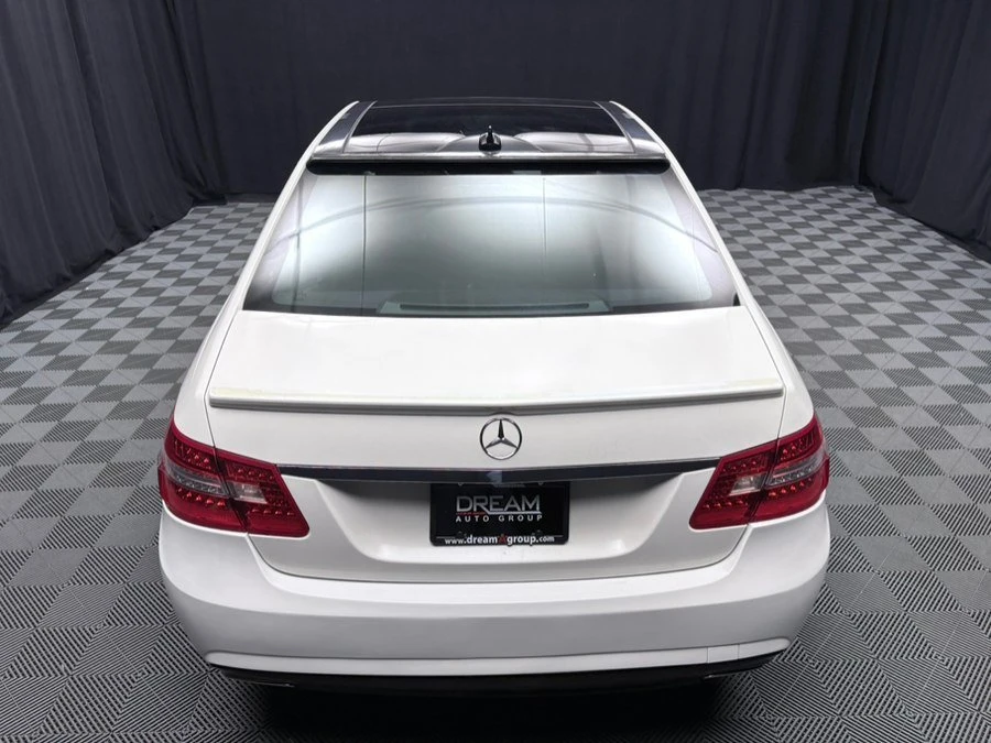 2011 Mercedes-Benz W212 E-Class - Image 3 of 18