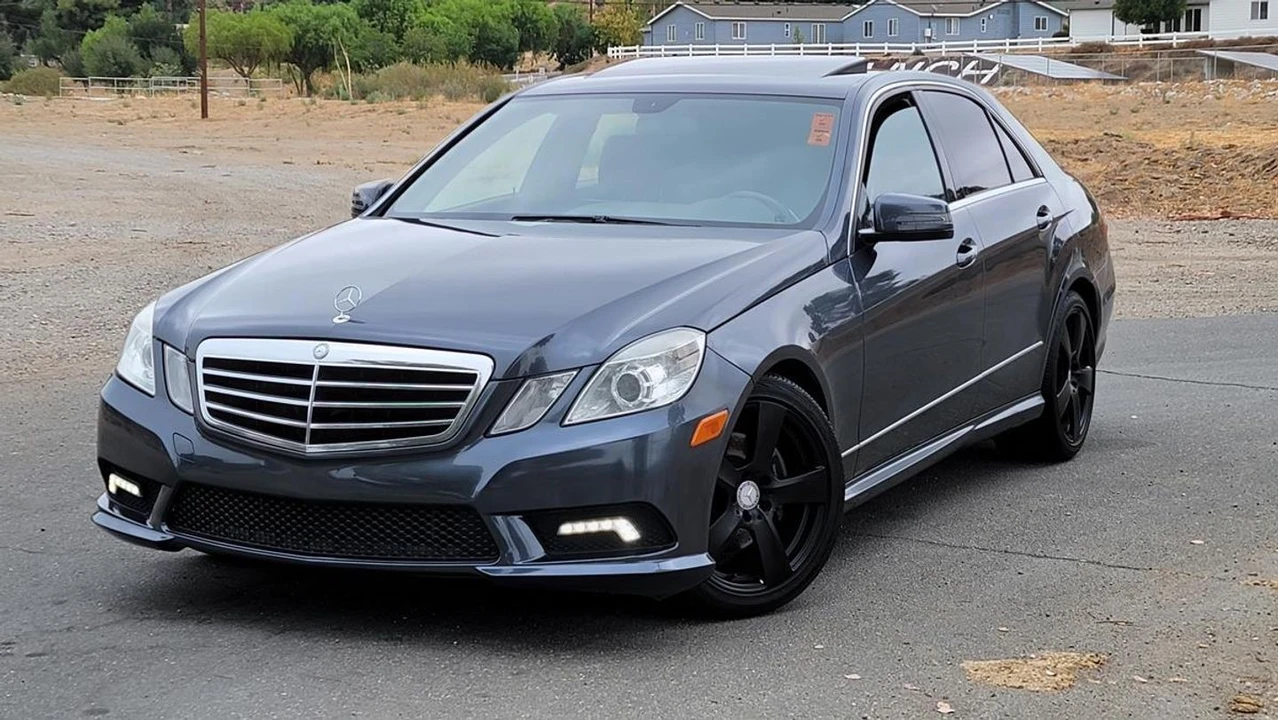 2011 Mercedes-Benz W212 E-Class - Image 5 of 12
