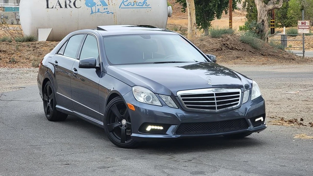 2011 Mercedes-Benz W212 E-Class - Image 4 of 12