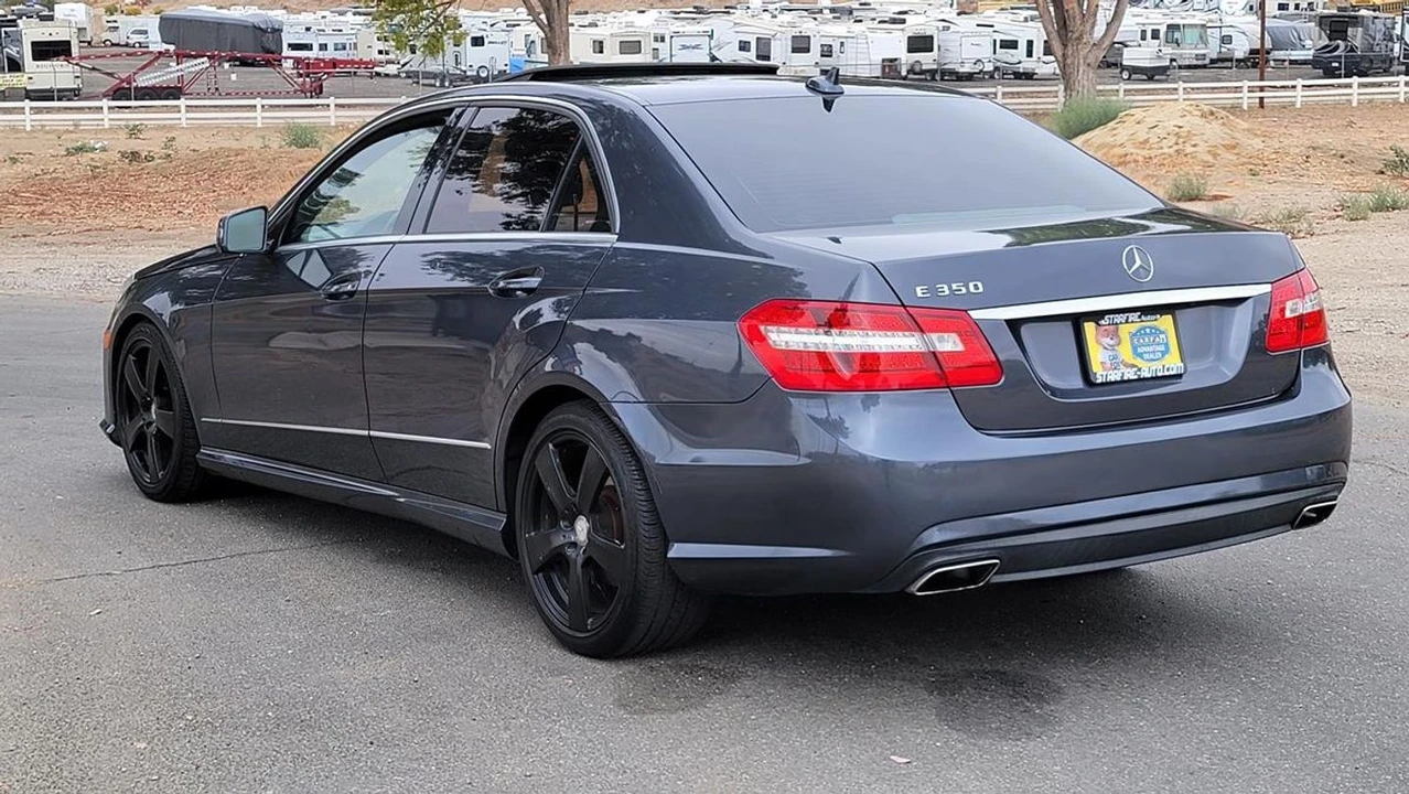 2011 Mercedes-Benz W212 E-Class - Image 6 of 12