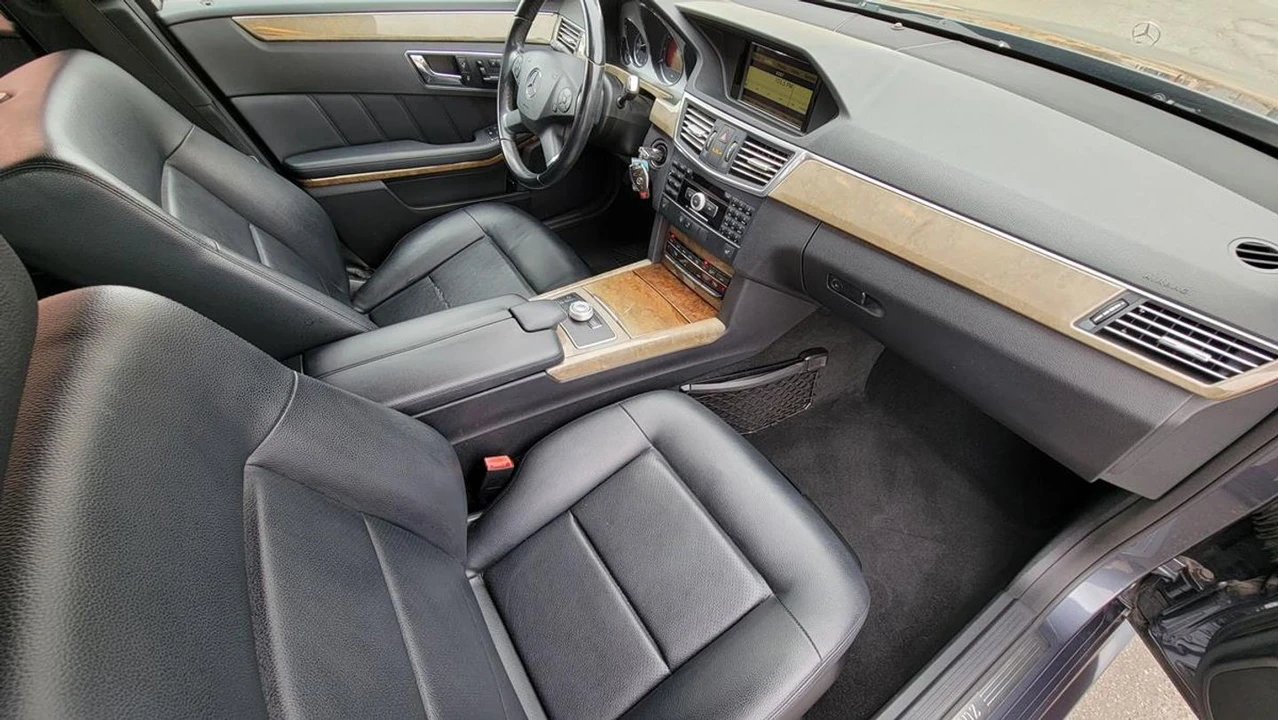2011 Mercedes-Benz W212 E-Class - Image 10 of 21