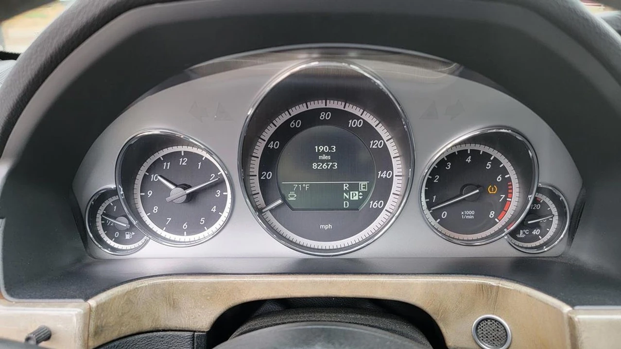2011 Mercedes-Benz W212 E-Class - Image 21 of 21