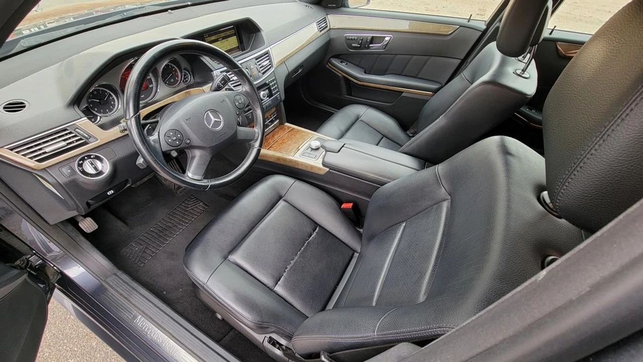 2011 Mercedes-Benz W212 E-Class - Image 9 of 21