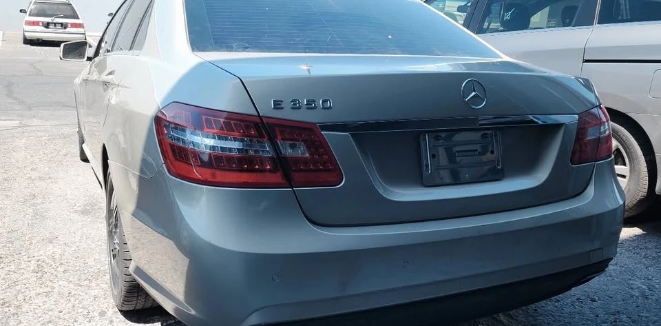 2011 Mercedes-Benz W212 E-Class - Image 2 of 11