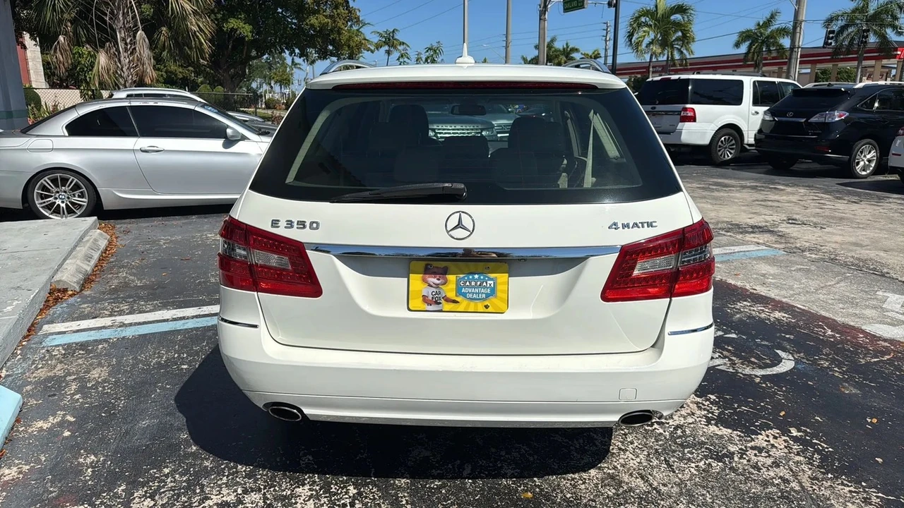 2011 Mercedes-Benz W212 E-Class - Image 9 of 21