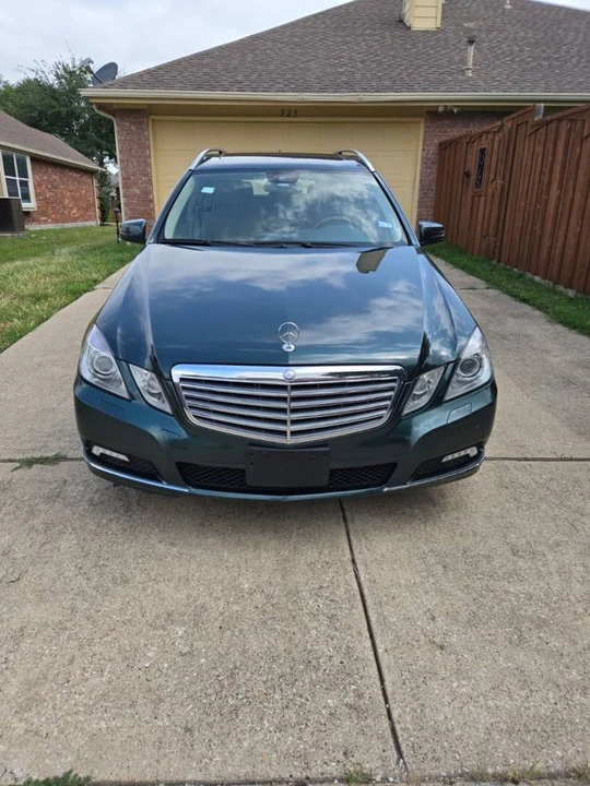 2011 Mercedes-Benz W212 E-Class - Image 2 of 10