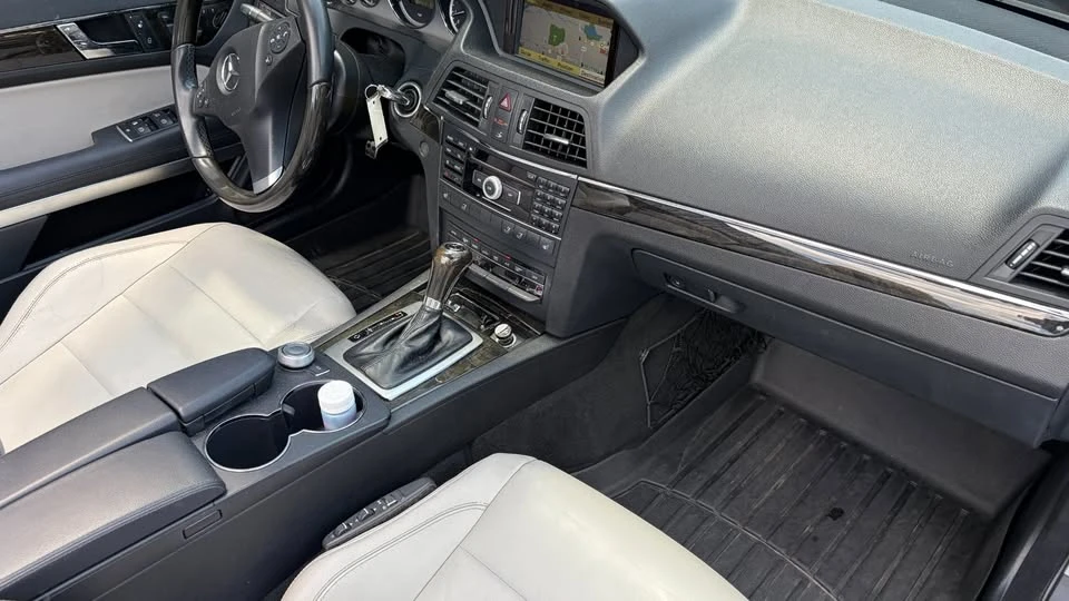 2011 Mercedes-Benz W212 E-Class - Image 13 of 19