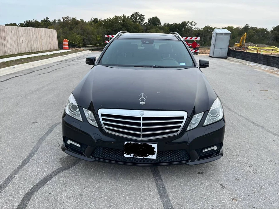 2011 Mercedes-Benz W212 E-Class - Image 2 of 11