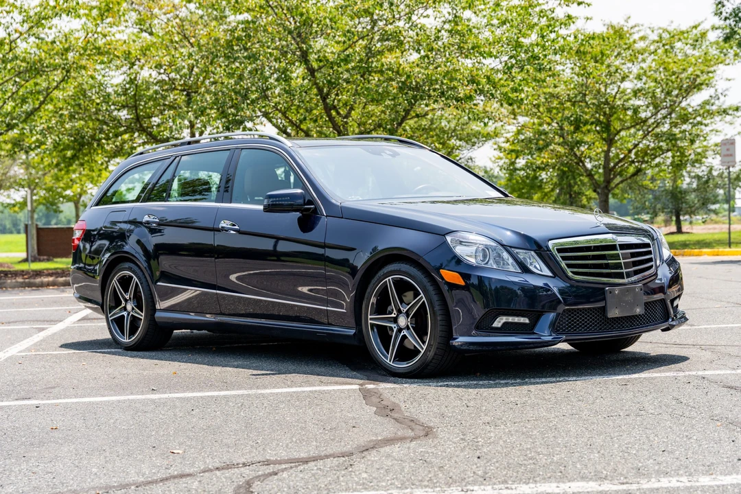 2011 Mercedes-Benz W212 E-Class - Image 3 of 31
