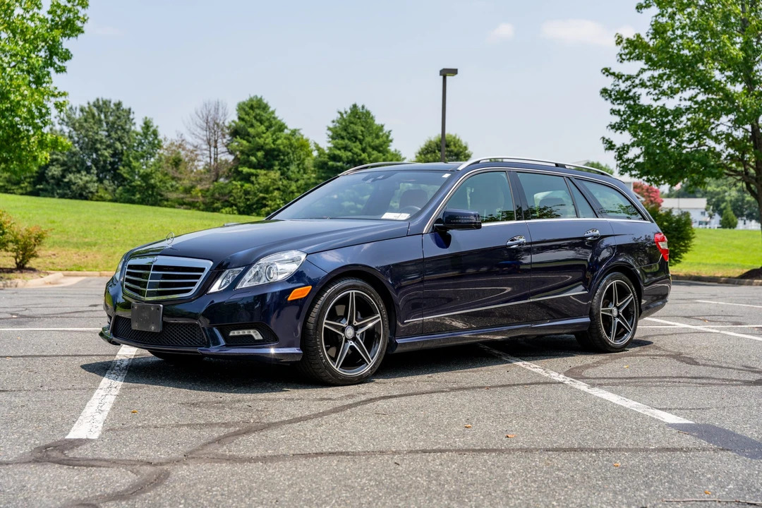 2011 Mercedes-Benz W212 E-Class - Image 9 of 31