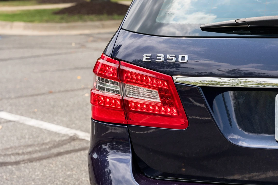 2011 Mercedes-Benz W212 E-Class - Image 19 of 31