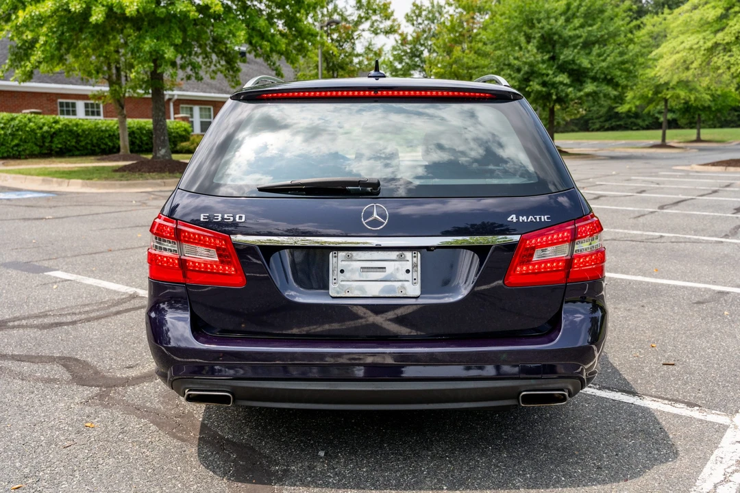 2011 Mercedes-Benz W212 E-Class - Image 18 of 31