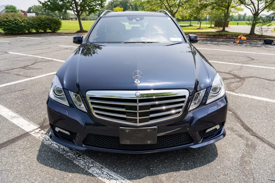 2011 Mercedes-Benz W212 E-Class - Image 10 of 31