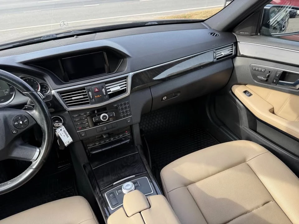 2011 Mercedes-Benz W212 E-Class - Image 11 of 13