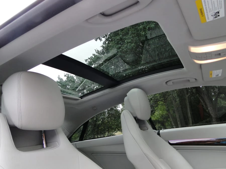 2011 Mercedes-Benz C207/A207 E-Class Coupe & Convertible - Image 5 of 6
