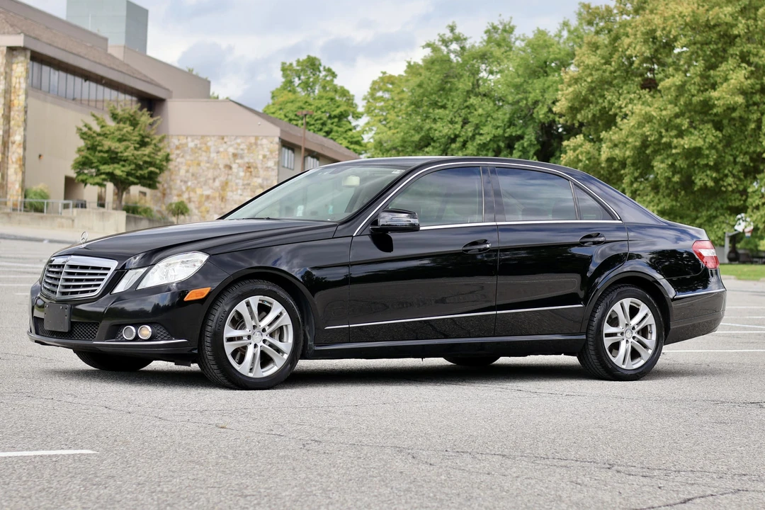 2011 Mercedes-Benz W212 E-Class - Image 4 of 31