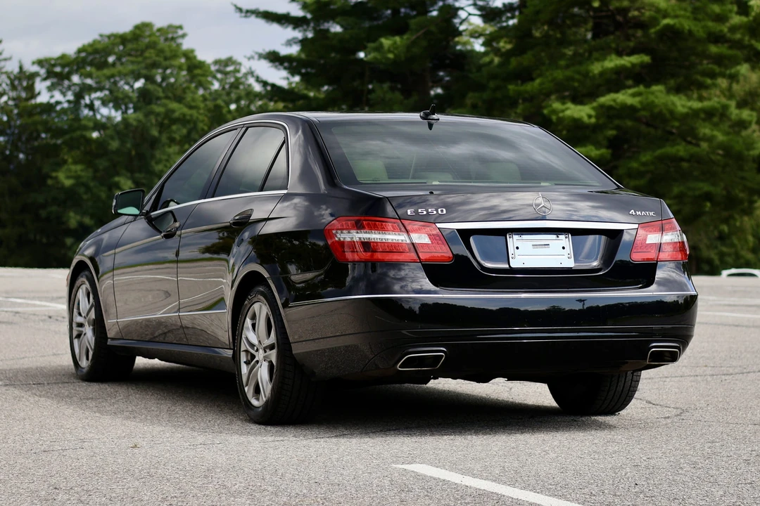 2011 Mercedes-Benz W212 E-Class - Image 9 of 31