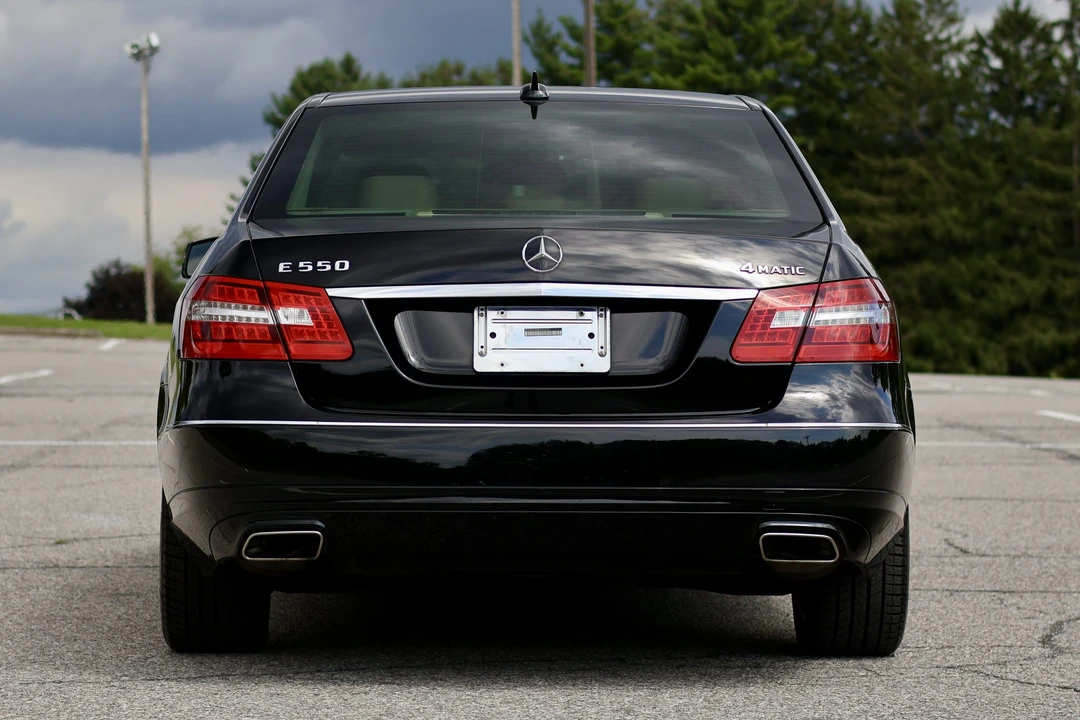 2011 Mercedes-Benz W212 E-Class - Image 10 of 31