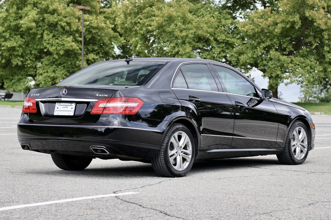 2011 Mercedes-Benz W212 E-Class - Image 12 of 31