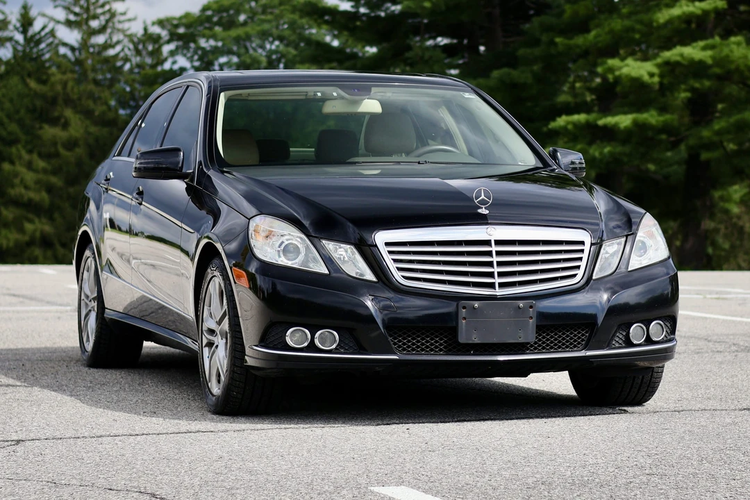 2011 Mercedes-Benz W212 E-Class - Image 18 of 31