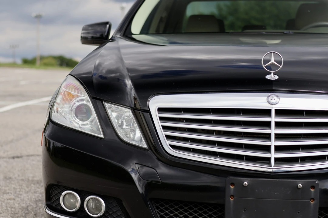 2011 Mercedes-Benz W212 E-Class - Image 25 of 31