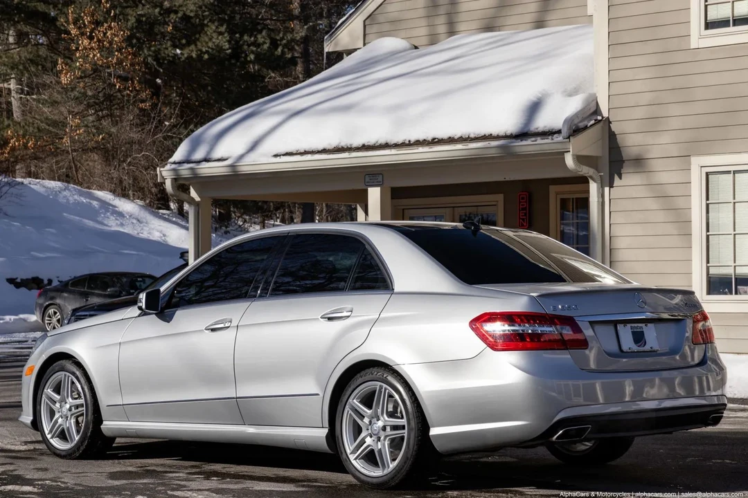 2011 Mercedes-Benz W212 E-Class - Image 8 of 21