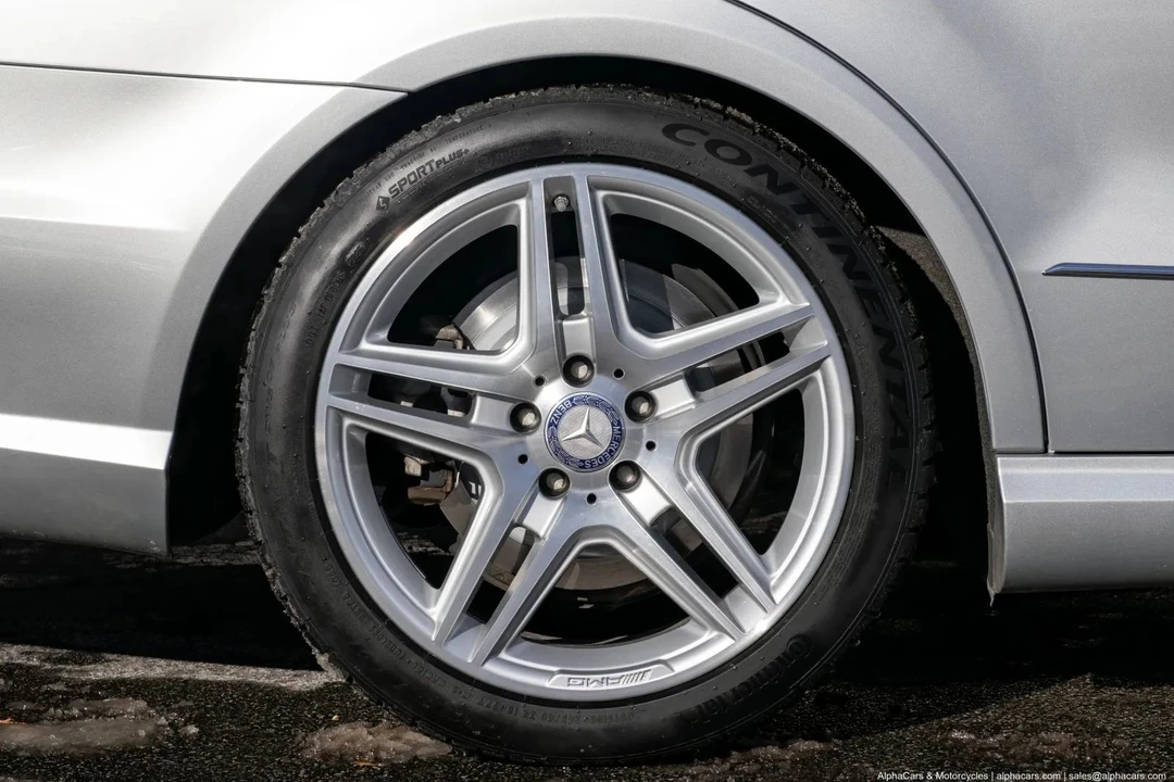 2011 Mercedes-Benz W212 E-Class - Image 16 of 21