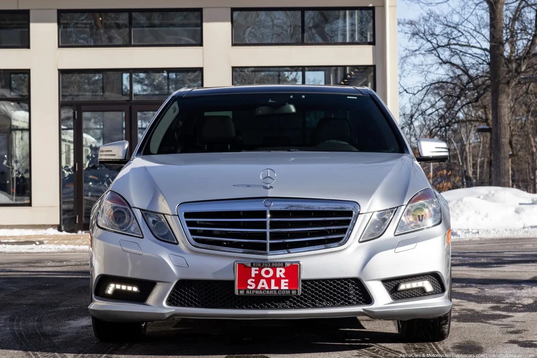 2011 Mercedes-Benz W212 E-Class - Image 2 of 21