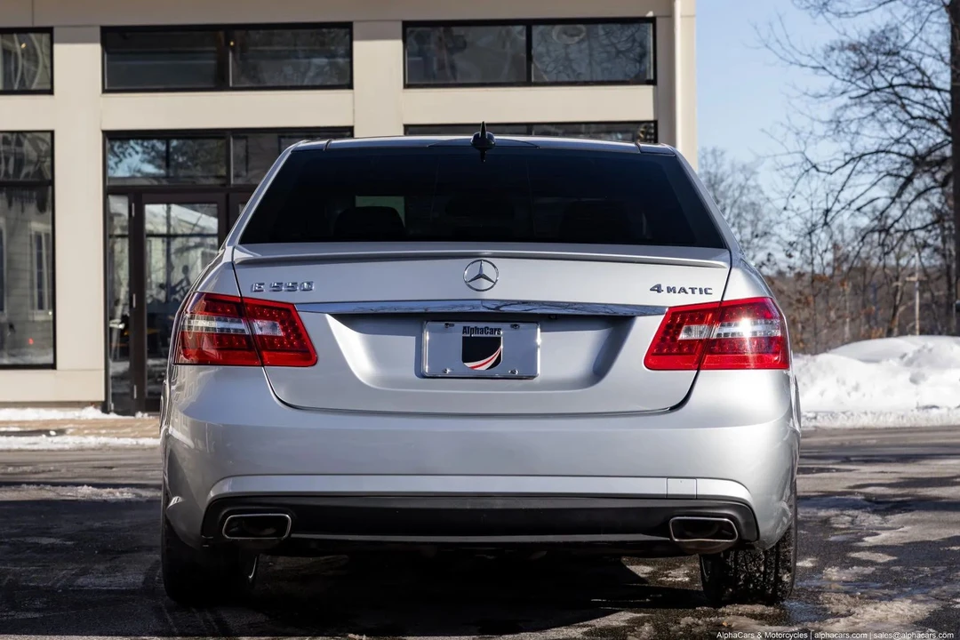 2011 Mercedes-Benz W212 E-Class - Image 10 of 21