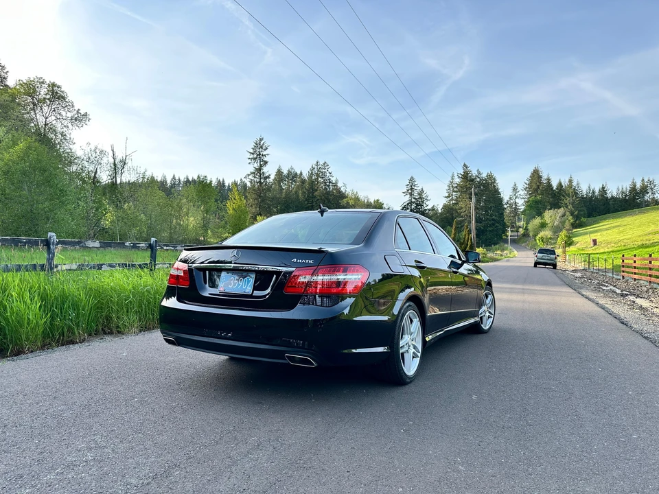 2011 Mercedes-Benz W212 E-Class - Image 18 of 31