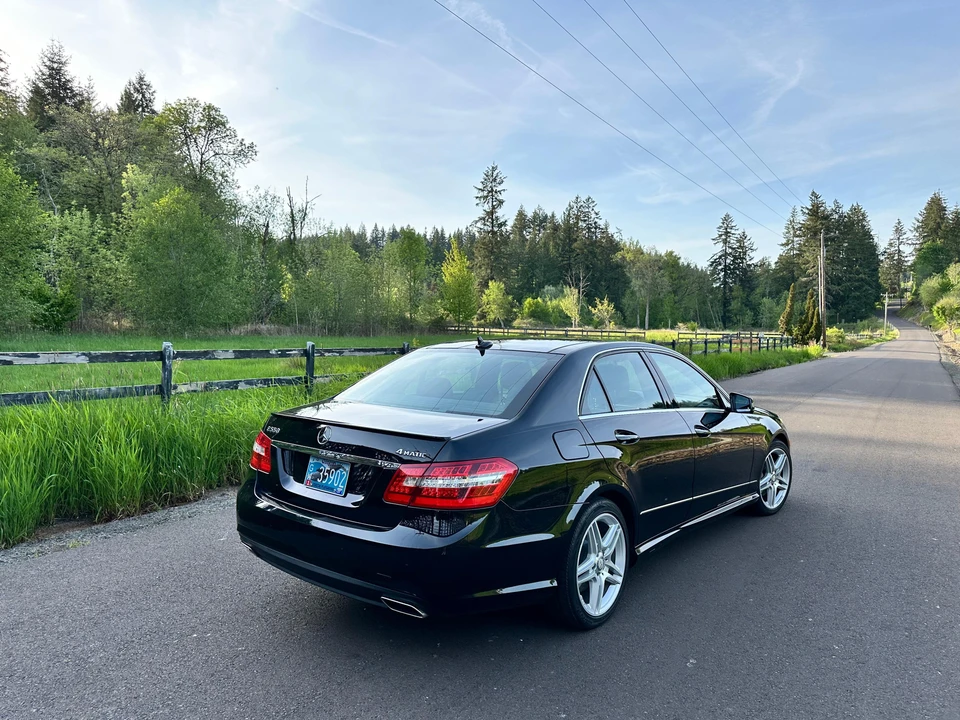 2011 Mercedes-Benz W212 E-Class - Image 19 of 31